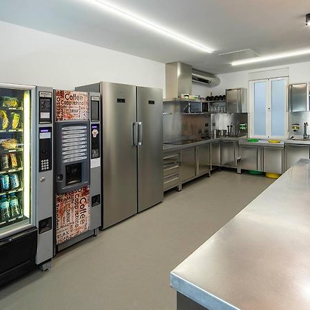 Bulezen Urban Hostel Ποντεβέντρα Εξωτερικό φωτογραφία